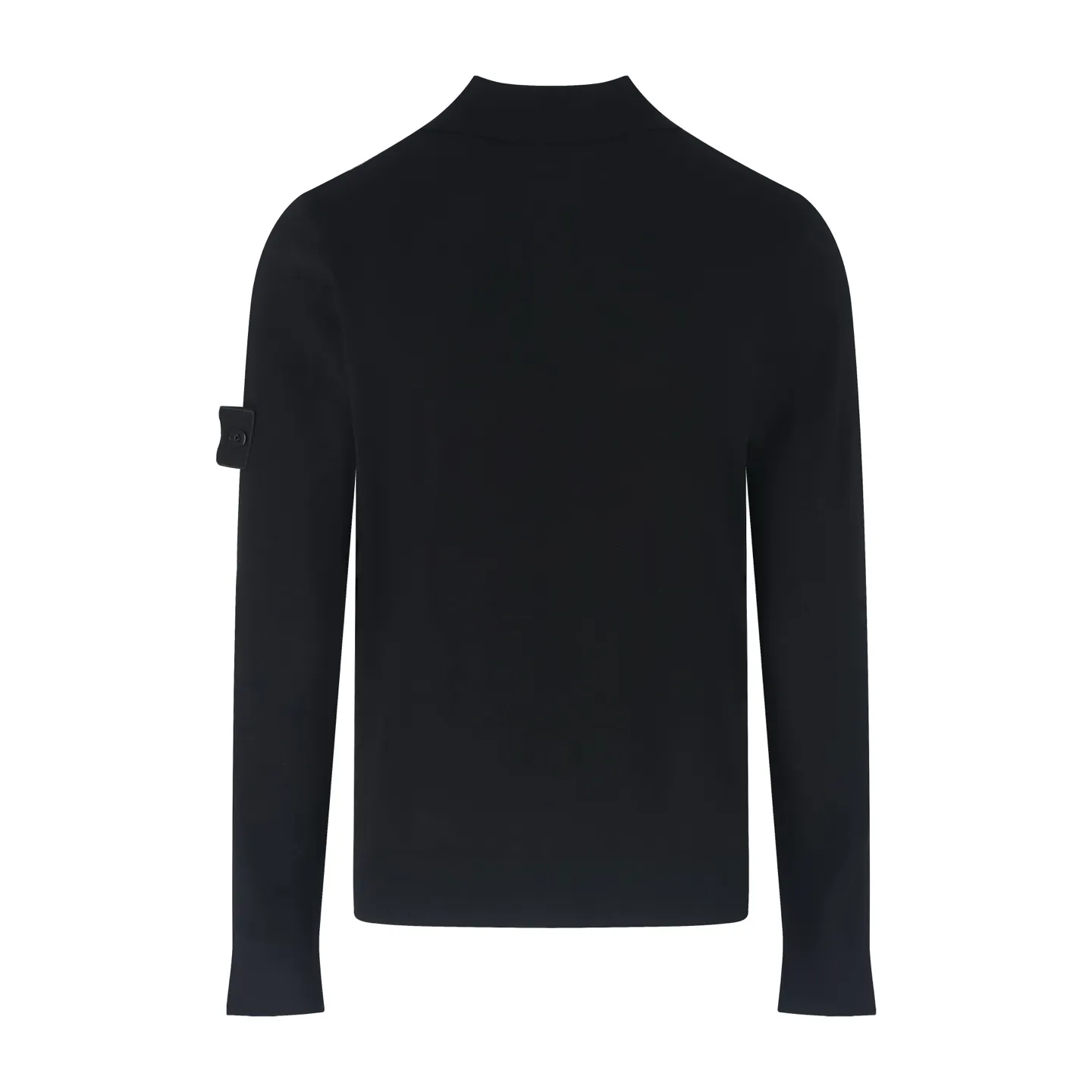 P490 Stone Island knitted long-sleeved Polo shirt. The fabric is made of 60-count ultra-fine wool fabric. The fabric composition is 80% wool and 20% cotton. High content of wool, light and warm. The original 1:1 development of the Stone Island badge armband is done with machines imported from Behringer. The buttons are electroplated and engraved and then blackened and painted, and the logo is laser engraved. The buttons are the same size as the original. Washing water removes wool impurities - fixes the color - and fixes the pattern. Size:S-M-L-XL